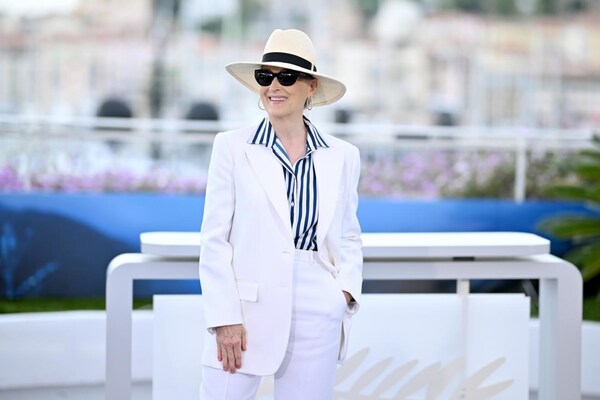 Meryl Streep Memukau dalam Pakaian LILYSILK di Panggilan Foto Cannes 2024